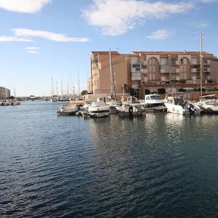 A Balcony Overlooking The Marina Frontignan